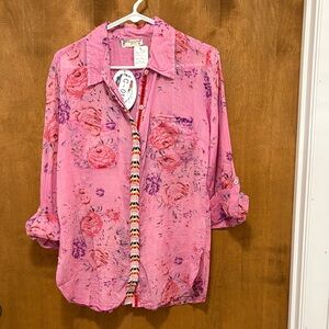 555. Magazine Pink Floral Button-Up Blouse
